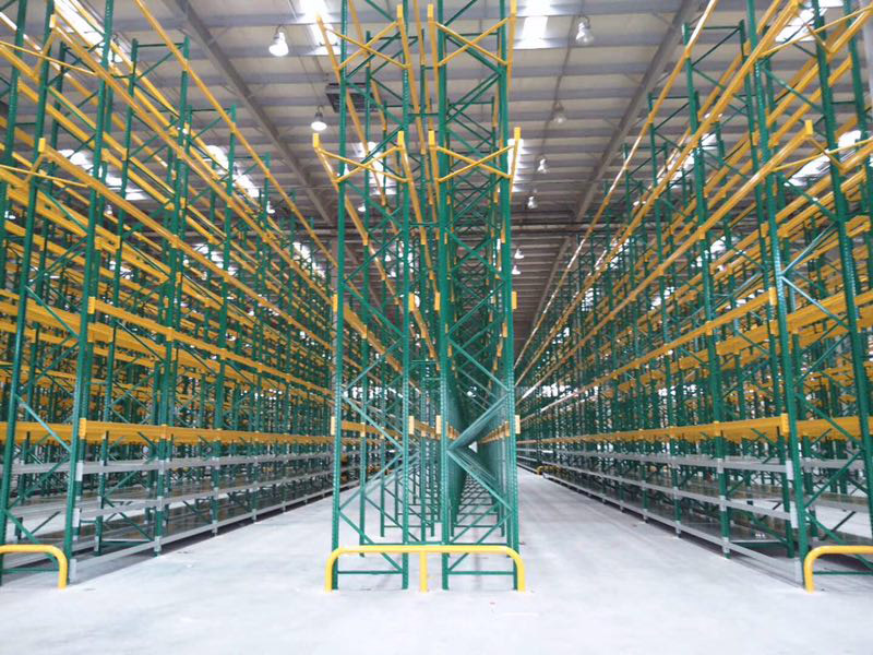 Green Yellow Steel Racks For Warehouse Heavy Duty Storage