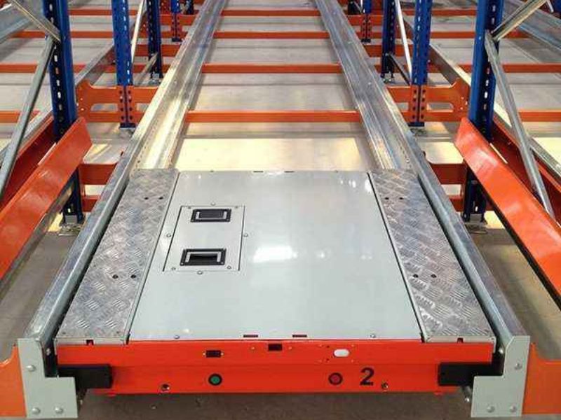 radio shuttle racking system